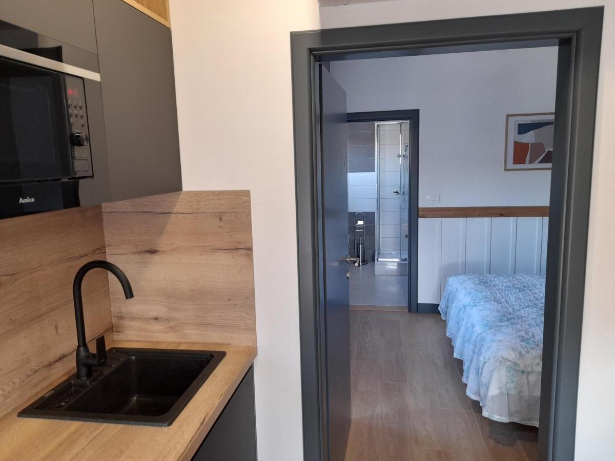 Solmaris Apartments Sukošan Esterno foto