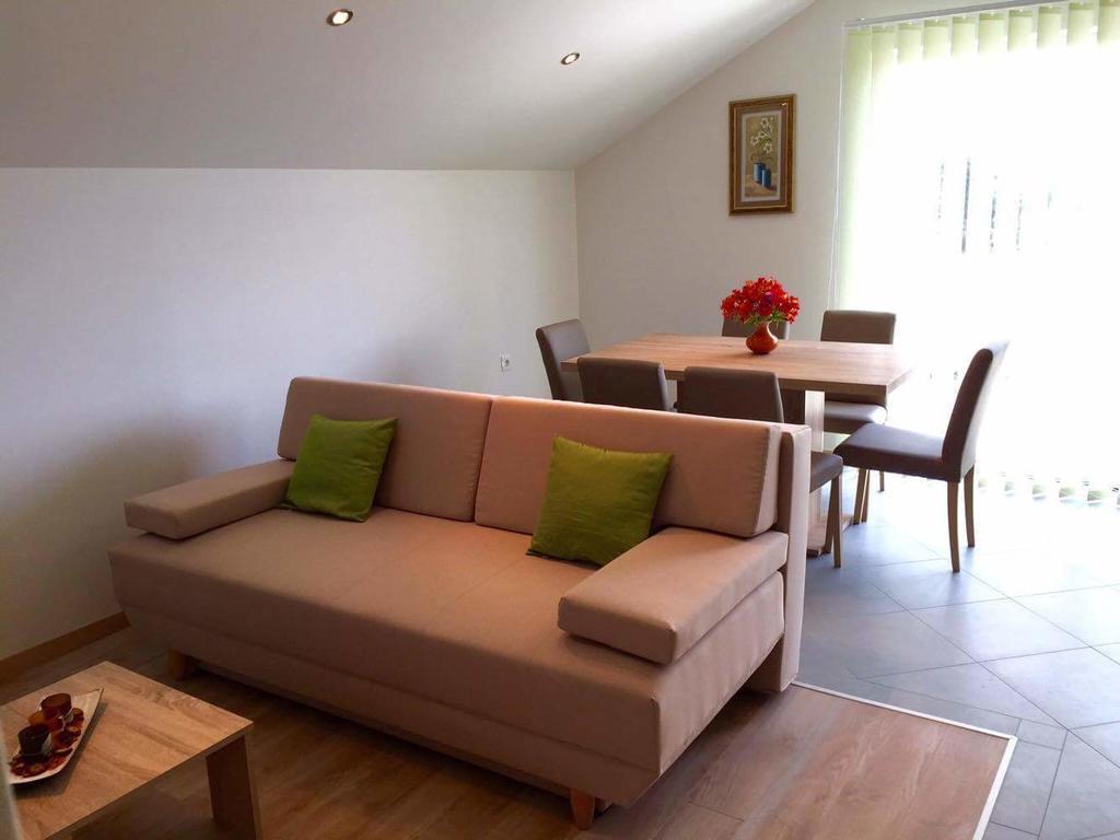 Solmaris Apartments Sukošan Esterno foto