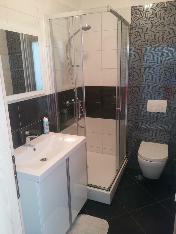 Solmaris Apartments Sukošan Esterno foto