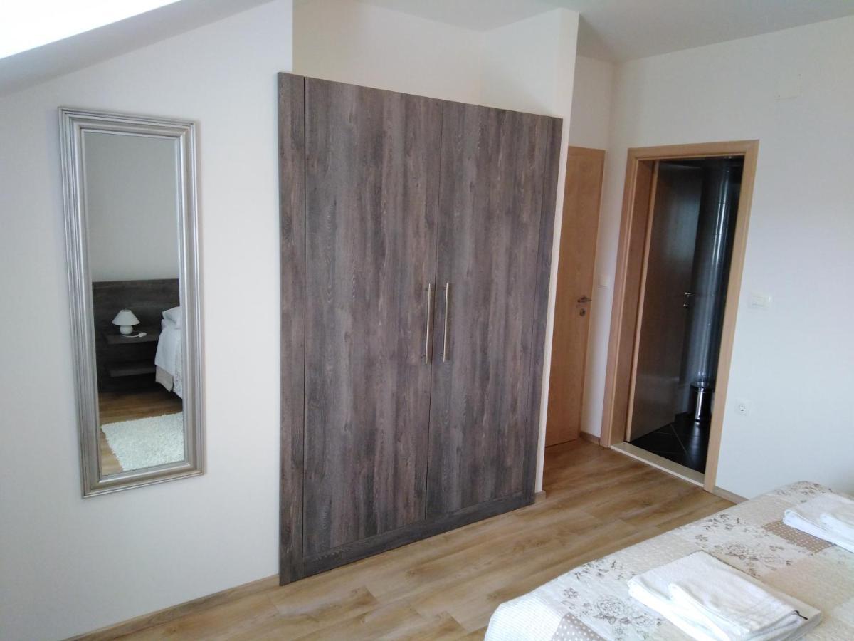 Solmaris Apartments Sukošan Esterno foto