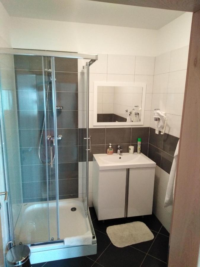 Solmaris Apartments Sukošan Esterno foto